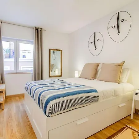 Principe Real Sunny Apartment Lisbon