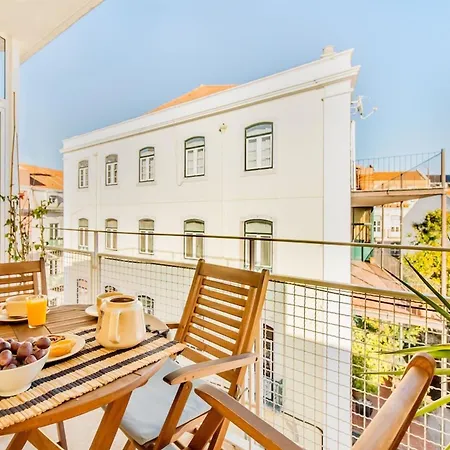 Principe Real Sunny Apartment Lisbon